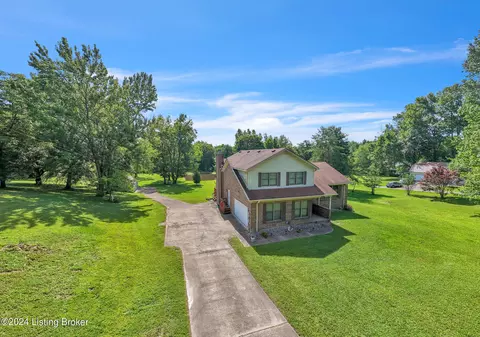 554 Castleman Branch Rd, Shepherdsville, KY 40165