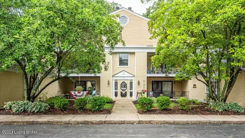 816 Washburn Ave #14, Louisville, KY 40222