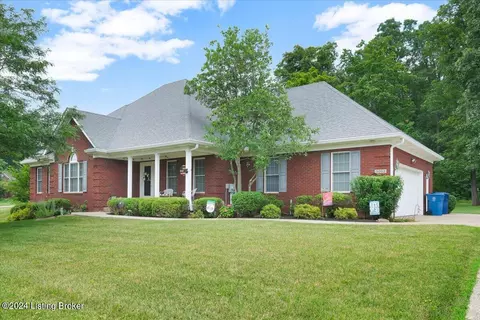 3003 Shaded Creek Ct, La Grange, KY 40031