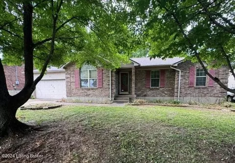 548 Shadowlawn Dr, Louisville, KY 40229