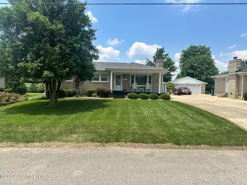 6604 Eclipse Dr, Louisville, KY 40258