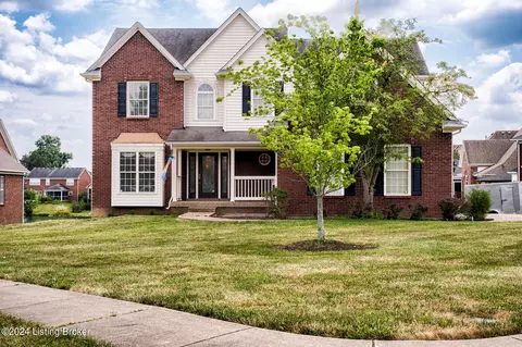4215 Stone Lakes Dr, Jeffersontown, KY 40299