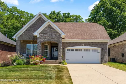 2133 Centurion Way, Louisville, KY 40245