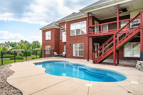 Exterior - 4204 Delouvre Way, Floyds Knobs, IN 47119 photo 6 of 14