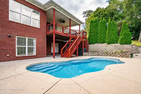 Exterior - 4204 Delouvre Way, Floyds Knobs, IN 47119 photo 12 of 14