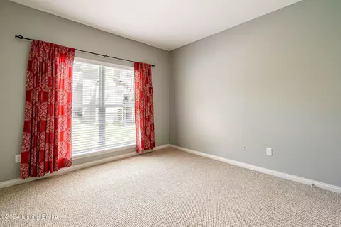 Living - 4204 Delouvre Way, Floyds Knobs, IN 47119 photo 10 of 10