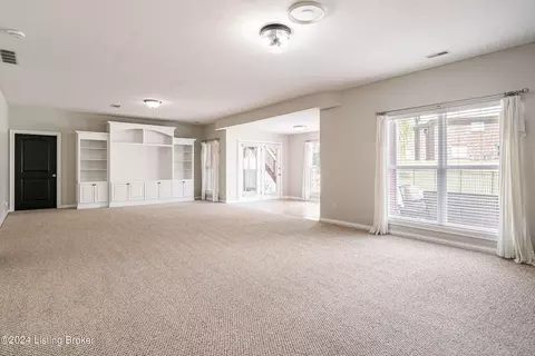 Living - 4204 Delouvre Way, Floyds Knobs, IN 47119 photo 8 of 10