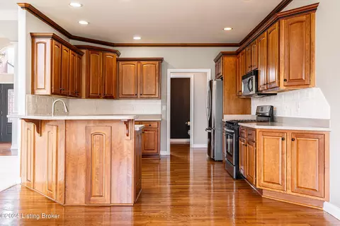 Kitchen - 4204 Delouvre Way, Floyds Knobs, IN 47119 photo 1 of 4