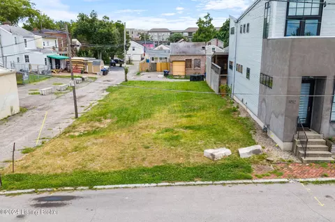 1016 Hull St, Louisville, KY 40204