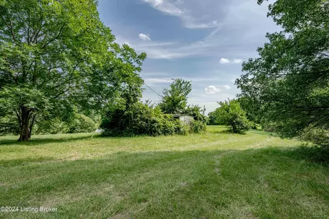 Exterior - 1405 Bates Ln, Smithfield, KY 40068 photo 7 of 7