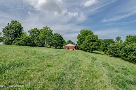 Exterior - 1405 Bates Ln, Smithfield, KY 40068 photo 5 of 7