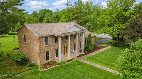6600 Lookover Cir, Crestwood, KY 40014