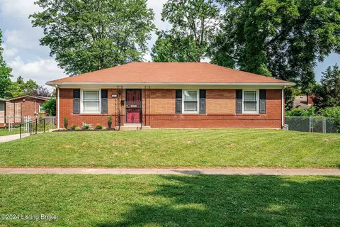 3813 Greenwich Rd, Louisville, KY 40218
