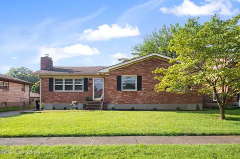 4026 Blossomwood Dr, Louisville, KY 40220