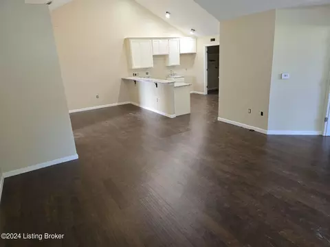 4102 Big Horn Ct, Jeffersontown, KY 40299
