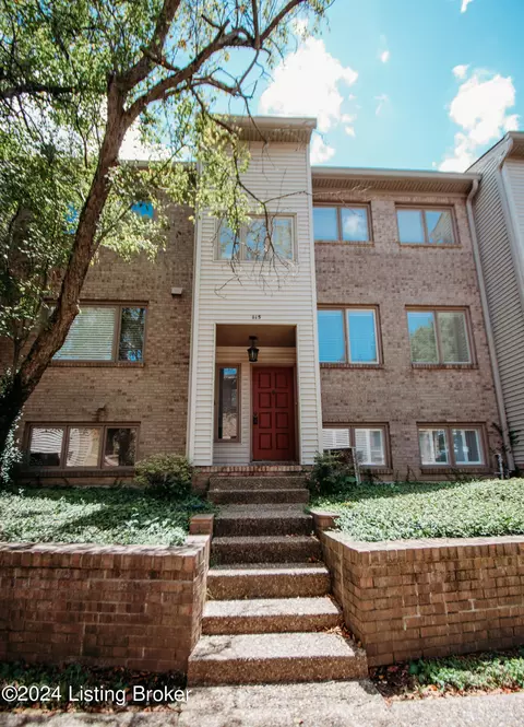 4121 Browns Ln #B15, Louisville, KY 40220