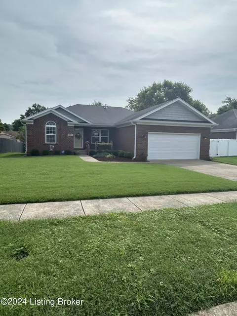 9815 Valley Farms Blvd, Louisville, KY 40272