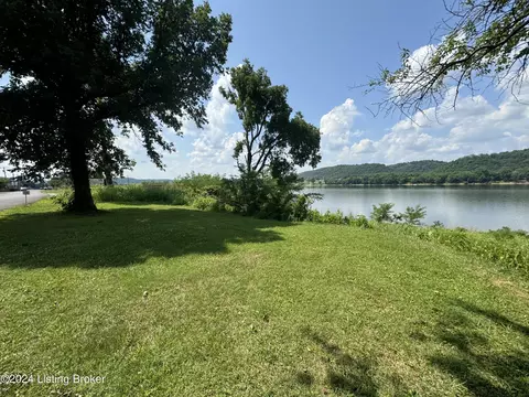 705 Main St, Carrollton, KY 41008