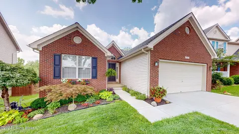 1110 Miles View Ct, Louisville, KY 40245