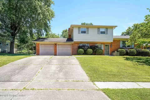 9019 Wooddale Dr, Louisville, KY 40272