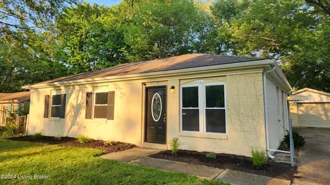 7717 Rochelle Rd, Louisville, KY 40228