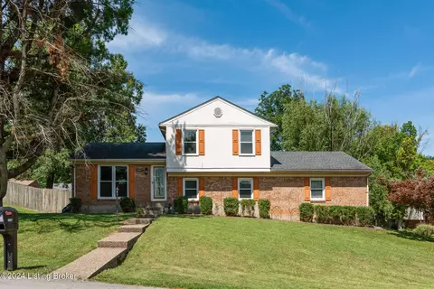 6807 Bainbridge Ct, Louisville, KY 40228