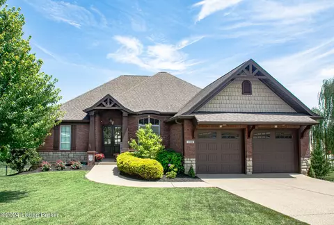 13402 Carriage Pass Ct, Louisville, KY 40299