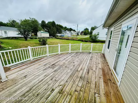 227 E Virginia Ave, Springfield, KY 40069 photo 24