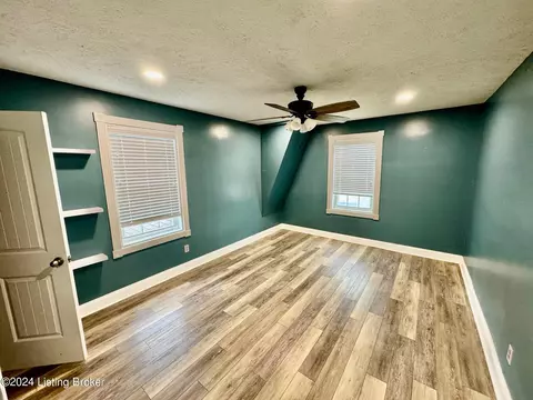 227 E Virginia Ave, Springfield, KY 40069 photo 16