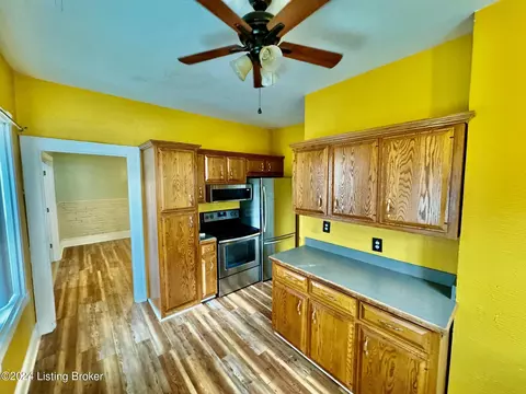 227 E Virginia Ave, Springfield, KY 40069 photo 10