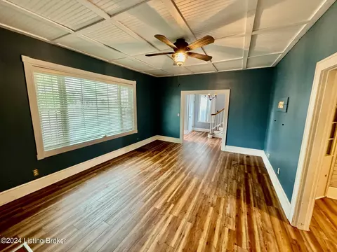 227 E Virginia Ave, Springfield, KY 40069 photo 3