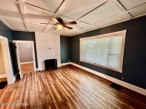 227 E Virginia Ave, Springfield, KY 40069 photo 5