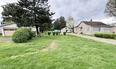 3810 Fitzgerald Rd, Louisville, KY 40216