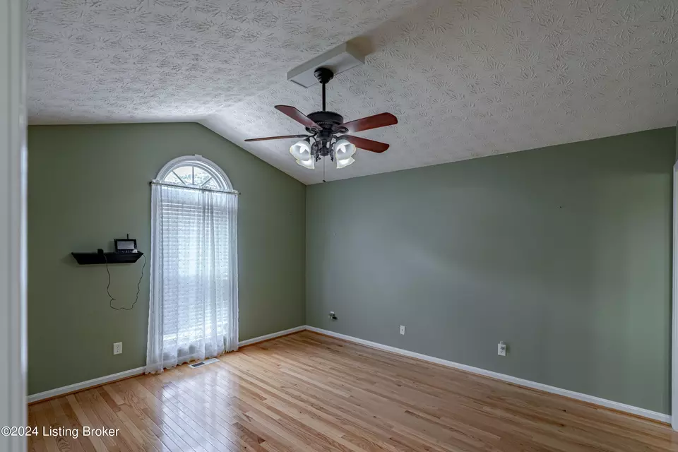Other - 6906 Janes Farm Dr, Louisville, KY 40228 photo 3 of 17