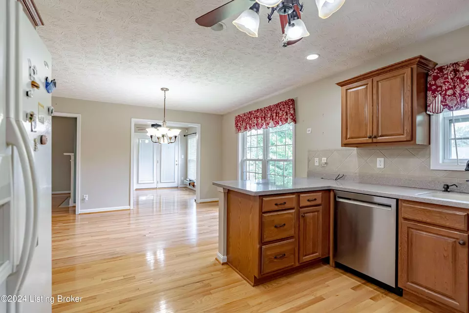 Other - 6906 Janes Farm Dr, Louisville, KY 40228 photo 4 of 17