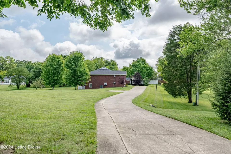 Other - 6906 Janes Farm Dr, Louisville, KY 40228 photo 1 of 17
