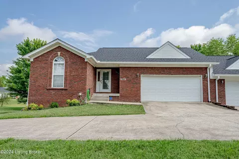 Exterior - 6906 Janes Farm Dr, Louisville, KY 40228 photo 1 of 8