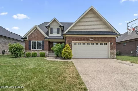 7603 Parkcrest Way, Louisville, KY 40214