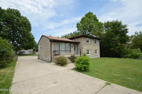 5203 Ronwood Dr, Louisville, KY 40219