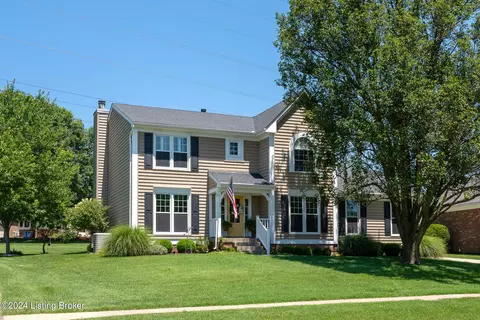 911 Brierly Hill Ct, Louisville, KY 40299