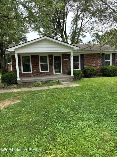 4800 Oak Park Dr, Louisville, KY 40258