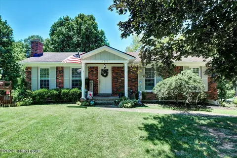 1218 Meadowridge Trl, Goshen, KY 40026