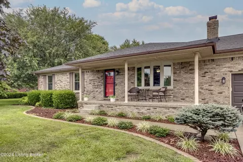 104 Antlers Trace Dr, Coxs Creek, KY 40013