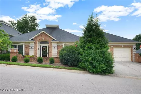 1104 Wellington Pl, Louisville, KY 40207