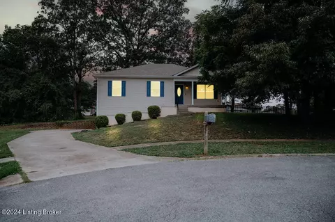 145 Joy Ct, Radcliff, KY 40160