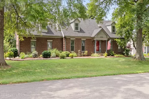 10705 Sevenoaks Dr, Louisville, KY 40241