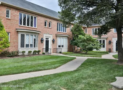 3814 Washington Sq #3, Louisville, KY 40207