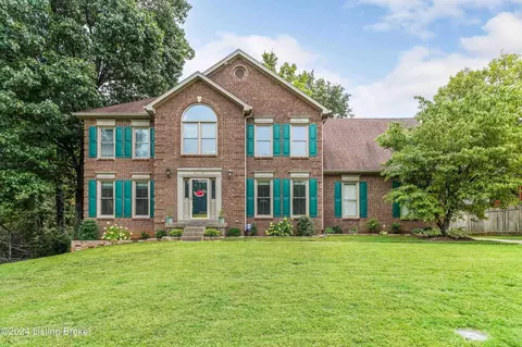 8414 Lacevine Pl, Louisville, KY 40220