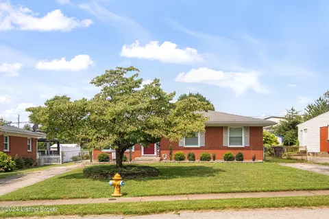 3606 Saint Edwards Dr, Louisville, KY 40299