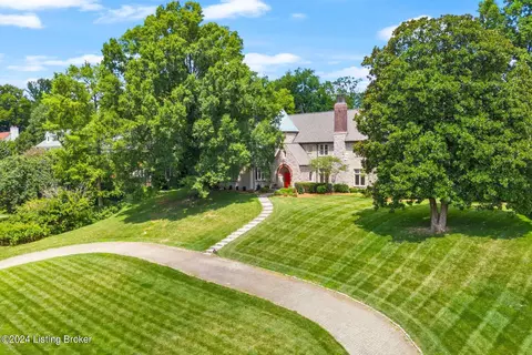 1667 Spring Dr, Louisville, KY 40205